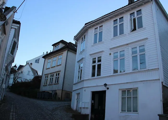 Skuteviksveien 42